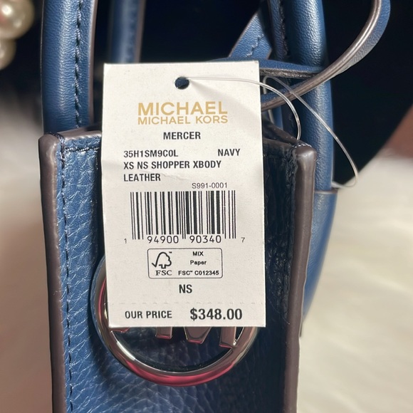 Michael Kors - Picture 3 of 5